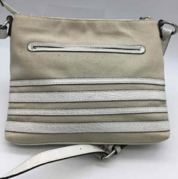 BOGO Ivory Dana Buchman crossbody bag - Picture 2 of 4